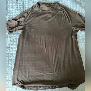 Lululemon Men’s Tee